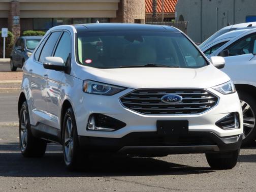 White 2019 Ford Edge SEL