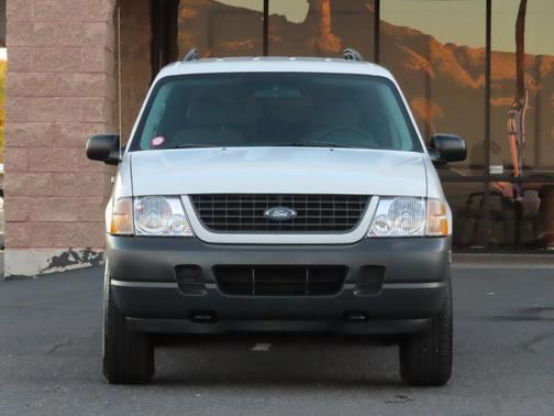 2004 Ford Explorer XLS