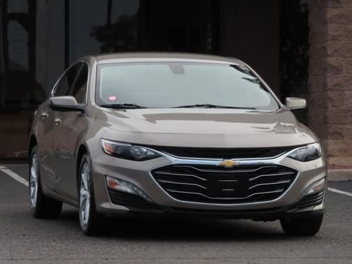 2022 Chevrolet Malibu FWD LT