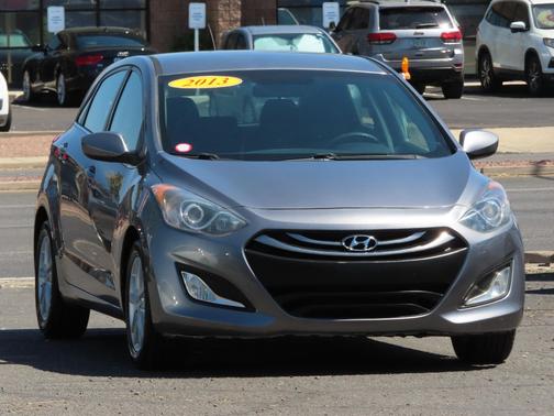Shimmering Silver 2014 Hyundai Elantra GT Base