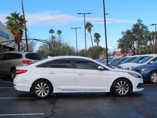 2016 Hyundai SONATA Sport