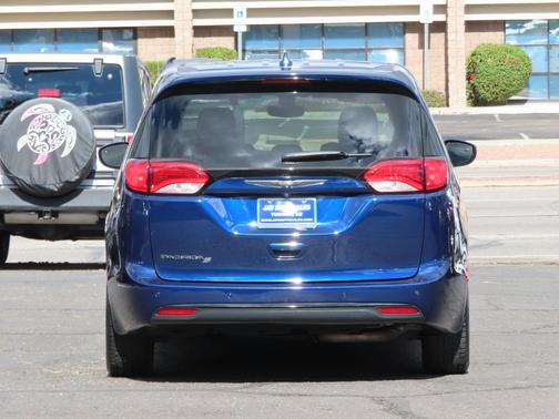 2018 Chrysler Pacifica Touring Plus
