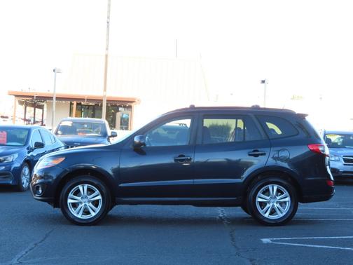 2011 Hyundai SANTA FE SE