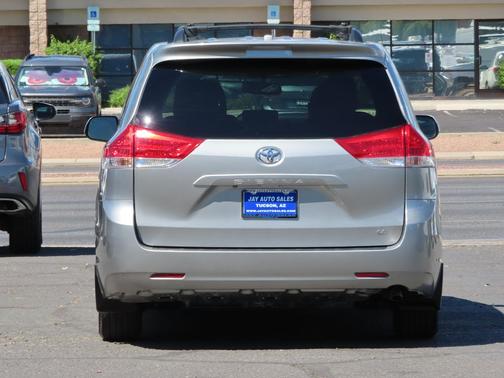 2013 Toyota Sienna LE