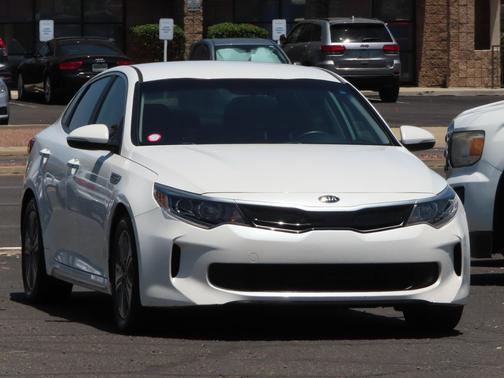 Snow White Pearl 2017 Kia Optima Hybrid EX