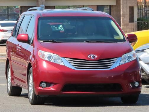 2015 Toyota Sienna XLE
