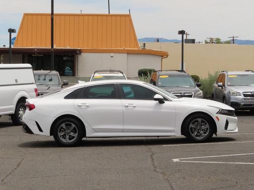 White 2021 Kia K5 LXS Auto