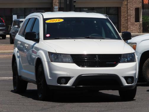 Vice White 2019 Dodge Journey SE