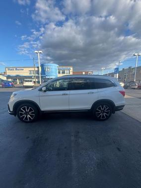 2020 Honda Pilot Touring 8-Passenger