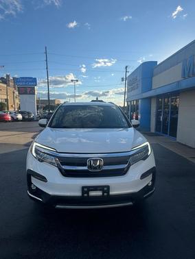 2020 Honda Pilot Touring 8-Passenger