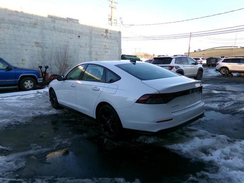 2025 Honda Accord Sport SE 1.5T