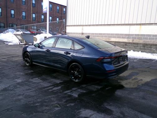 2025 Honda Accord Sport SE 1.5T