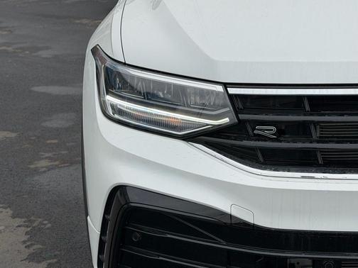 2024 Volkswagen Tiguan 2.0T SE R-Line Black 4MOTION