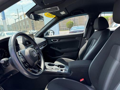 Platinum White Pearl 2024 Honda Civic Sport
