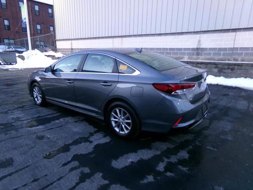 2019 Hyundai SONATA SE