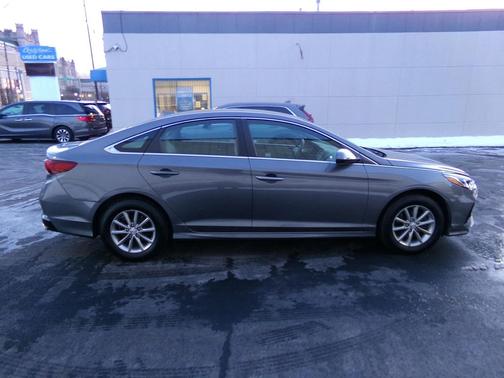 2019 Hyundai SONATA SE