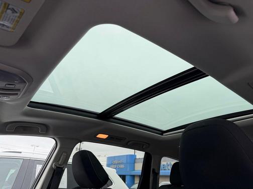 Ice Silver Metallic 2020 Subaru Ascent Premium 8-Passenger