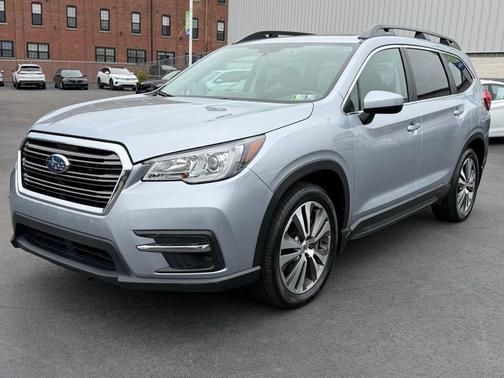 Ice Silver Metallic 2020 Subaru Ascent Premium 8-Passenger