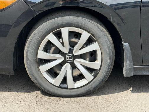 Crystal Black Pearl 2023 Honda Civic LX