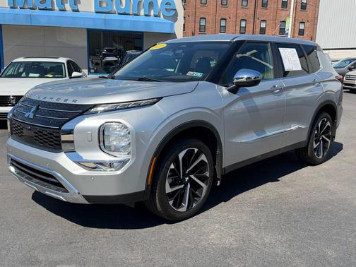 Alloy Silver Metallic 2022 Mitsubishi Outlander SE