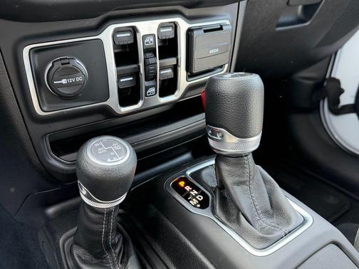 Bright White Clearcoat 2025 Jeep Wrangler 4xe Sahara