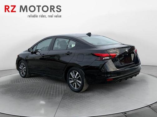 2021 Nissan Versa 1.6 SV