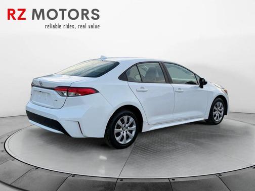Ice Cap 2023 Toyota Corolla LE