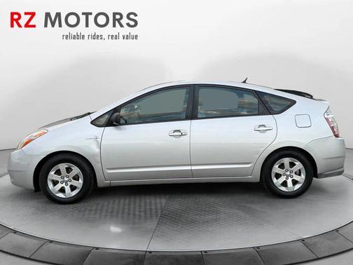 Magnetic Gray Metallic 2009 Toyota Prius Standard