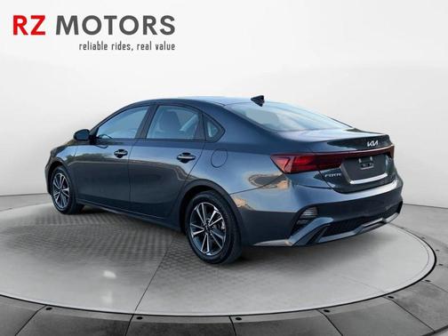 Gravity Gray 2023 Kia Forte LXS
