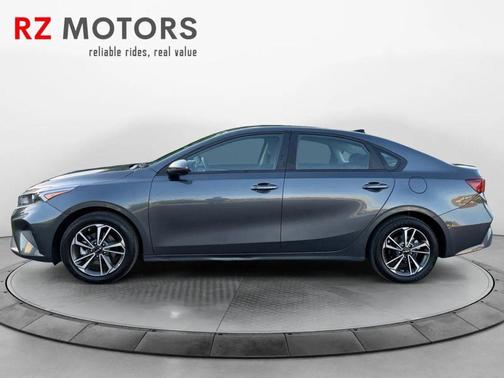 Gravity Gray 2023 Kia Forte LXS