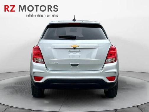 2022 Chevrolet Trax LS