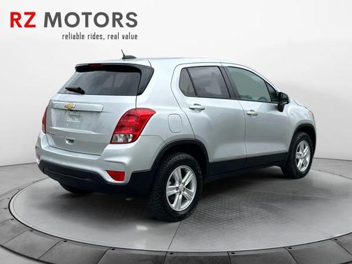 2022 Chevrolet Trax LS