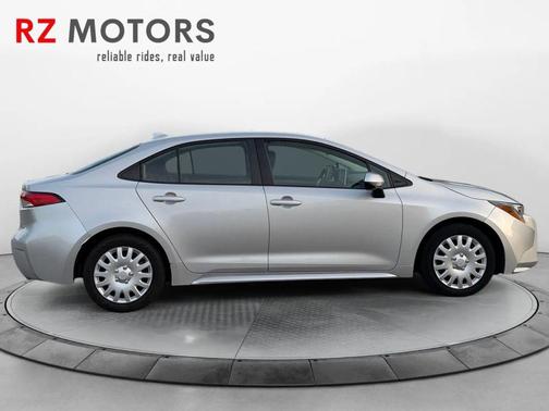 Classic Silver Metallic 2021 Toyota Corolla LE