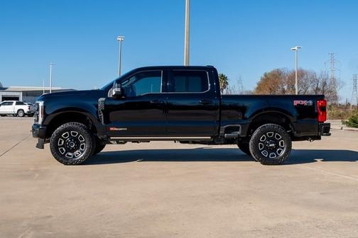 2025 Ford F-250 PLATINUM