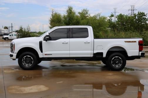 2023 Ford F-250 LARIAT