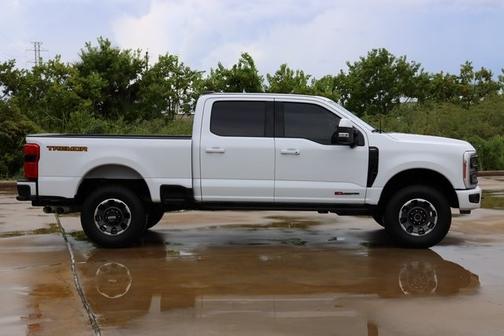 2023 Ford F-250 LARIAT