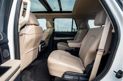 STAR WHITE MET TRI-COAT 2024 Ford Expedition LIMITED
