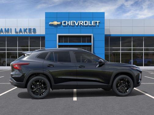Mosaic Black Metallic 2026 Chevrolet Trax ACTIV
