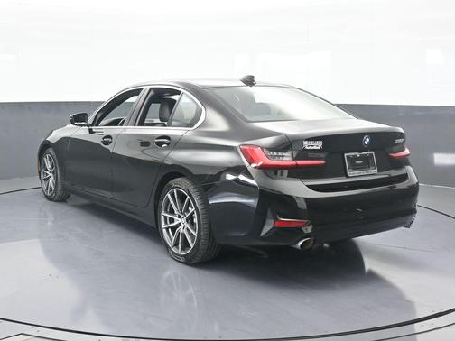2020 BMW 330 i