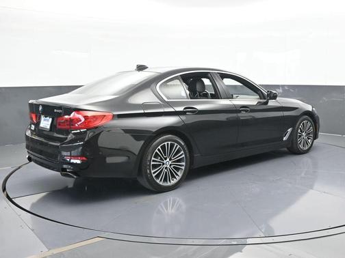 2019 BMW 540 i