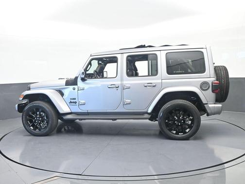 Billet Silver Metallic Clearcoat 2021 Jeep Wrangler Unlimited Sahara Altitude