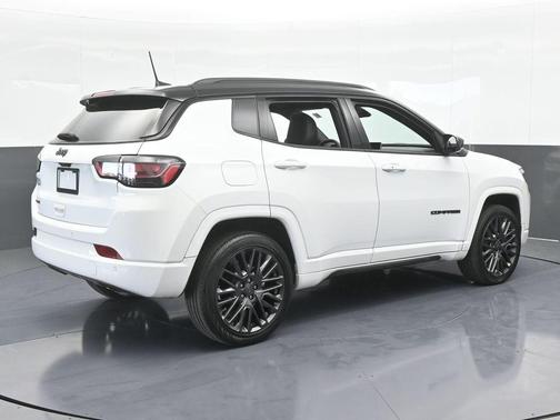 2023 Jeep Compass Altitude