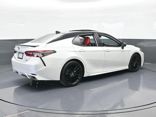 2021 Toyota Camry XSE V6