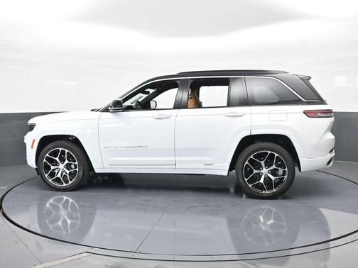 Bright White Clearcoat 2025 Jeep Grand Cherokee Summit