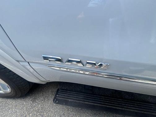 Ivory White 2022 RAM 1500 Limited