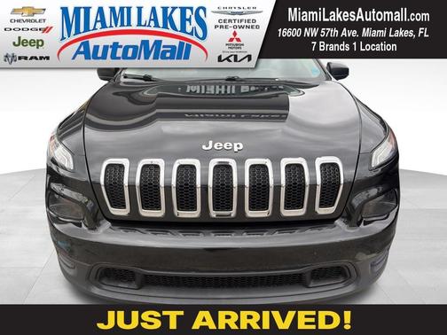 Brilliant Black Crystal Pearlcoat 2016 Jeep Cherokee Sport