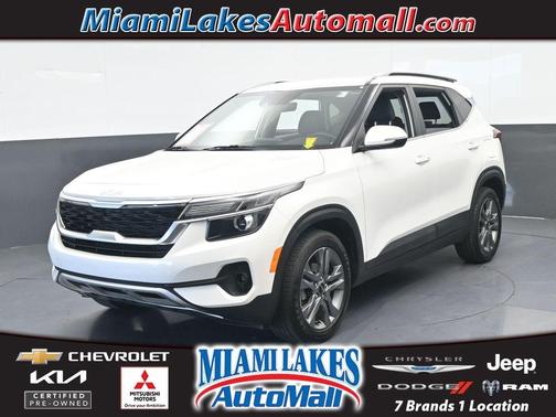 Snow White Pearl 2022 Kia Seltos S