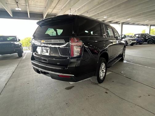Black 2024 Chevrolet Suburban LT