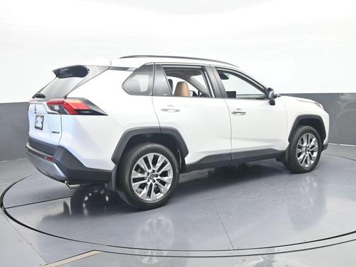 Ice 2023 Toyota RAV4 Limited