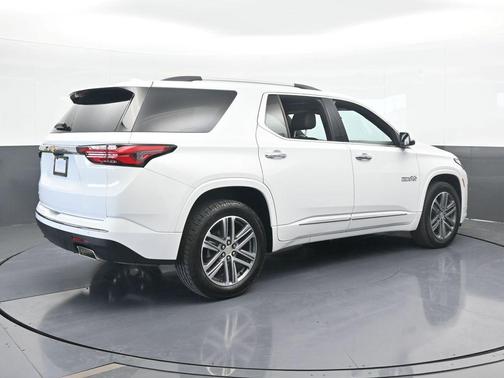 2022 Chevrolet Traverse High Country